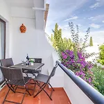 Seaside Retreat With Pool, Ac, And Fast Wi-fi Lejlighed Albufeira