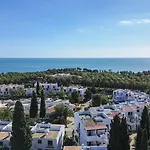 Lejlighed Seaside Retreat With Pool, Ac, And Fast Wi-fi