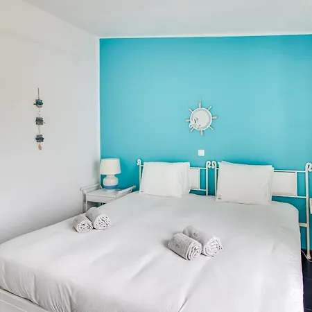 Seaside Retreat With Pool, Ac, And Fast Wi-fi