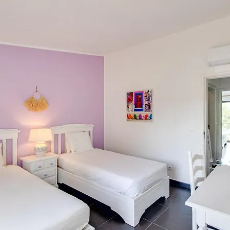 Lejlighed Seaside Retreat With Pool, Ac, And Fast Wi-fi