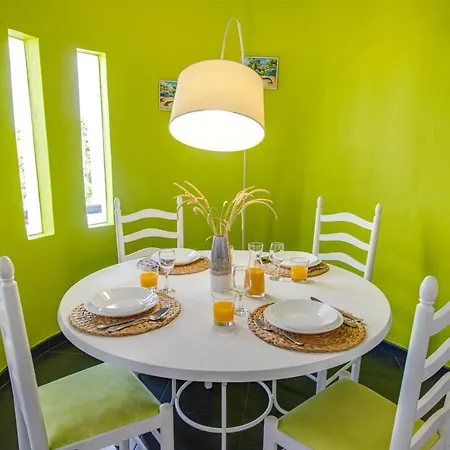 Seaside Retreat With Pool, Ac, And Fast Wi-fi Appartement *