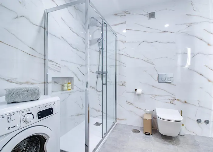 アパート Seaside Retreat With Pool, Ac, And Fast Wi-fi