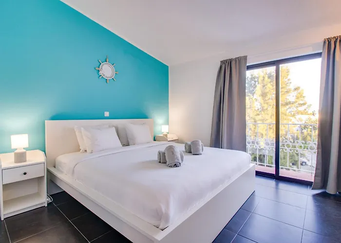 Seaside Retreat With Pool, Ac, And Fast Wi-fi *