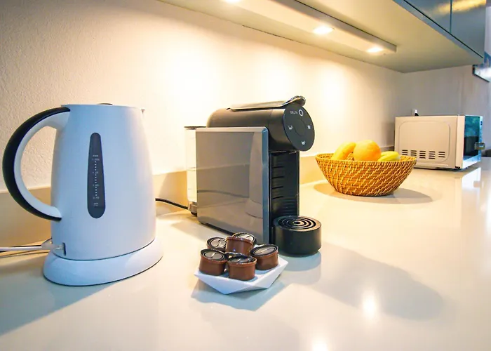 Seaside Retreat With Pool, Ac, And Fast Wi-fi *